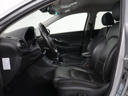 Hyundai i30 | Leder | Stuur/stoel verwarming | Stoel ventilatie | Cruise control | Lane assist | Camera | Par... ActivLease financial lease