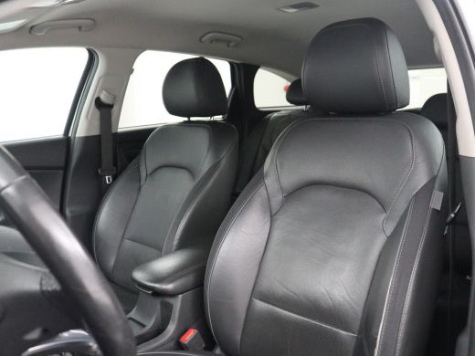 Hyundai i30 | Leder | Stuur/stoel verwarming | Stoel ventilatie | Cruise control | Lane assist | Camera | Par... ActivLease financial lease