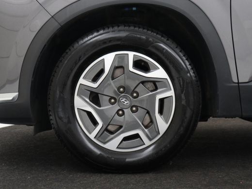 Hyundai Santa Fe 1.6 T-GDI HEV Comfort Smart Sky 7p | Panoramadak | Leder | Stoelverwarming | Adaptive cruise | Cl... ActivLease financial lease