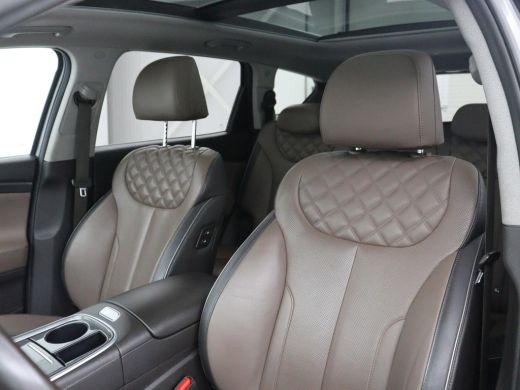 Hyundai Santa Fe 1.6 T-GDI HEV Comfort Smart Sky 7p | Panoramadak | Leder | Stoelverwarming | Adaptive cruise | Cl... ActivLease financial lease