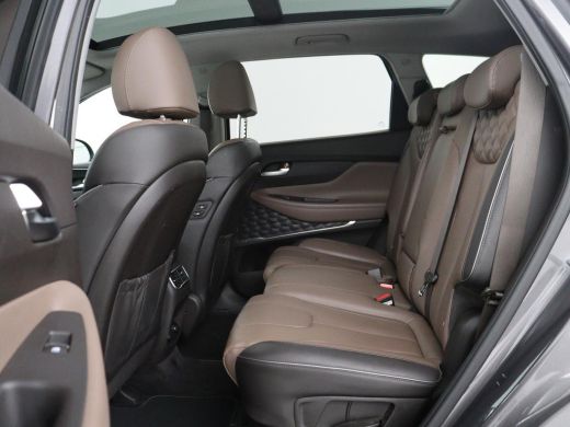 Hyundai Santa Fe 1.6 T-GDI HEV Comfort Smart Sky 7p | Panoramadak | Leder | Stoelverwarming | Adaptive cruise | Cl... ActivLease financial lease