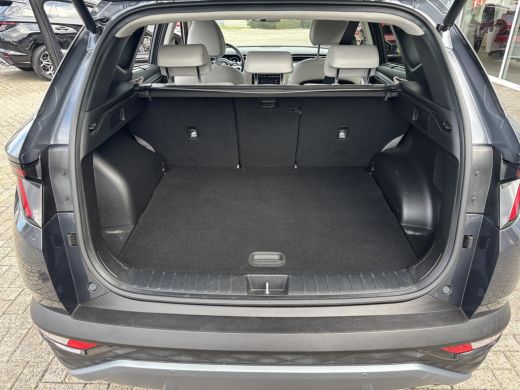 Hyundai Tucson 1.6 T-GDI PHEV Premium 4WD | SOH 97,5% | 360 graden camera | Dodehoekdetectie | elektrische stoel... ActivLease financial lease