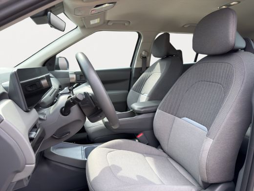 Kia EV3 Air 81.4 kWh Long range/  Camera / Adaptive Cruisecontrole / Navi ActivLease financial lease