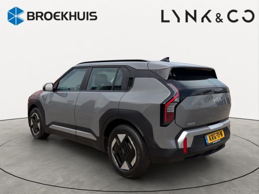 Kia EV3 Air 81.4 kWh Long range/  Camera / Adaptive Cruisecontrole / Navi ActivLease financial lease
