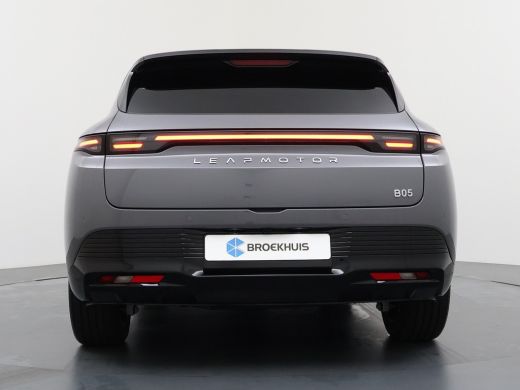 Leapmotor B05 ProMax Design 67.1 kWh | &euro;1500,- korting ! | Vanaf &euro;429,- Private lease per maand ! | Carplay | A... ActivLease financial lease