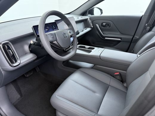 Leapmotor B05 ProMax Design 67.1 kWh | &euro;1500,- korting ! | Vanaf &euro;429,- Private lease per maand ! | Carplay | A... ActivLease financial lease