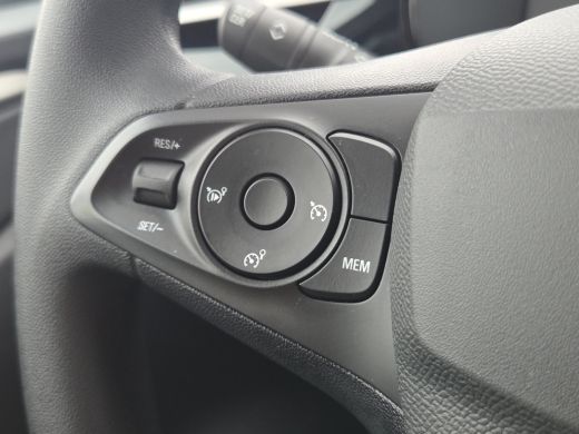Opel Corsa-e Edition 50 kWh Parkeersensoren | LED | Carplay/android auto | Climate control | DAB | ActivLease financial lease