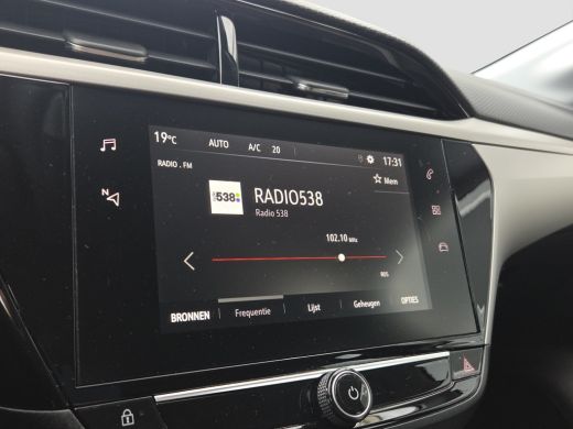 Opel Corsa-e Edition 50 kWh Parkeersensoren | LED | Carplay/android auto | Climate control | DAB | ActivLease financial lease
