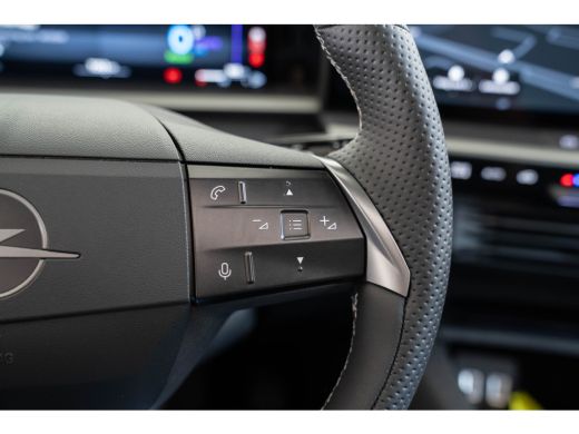 Opel Grandland 1.6 Turbo Plug-in-Hybrid GS | Tot 8 Jaar Garantie | Panoramdak | 20 Inch LM | Focal Sound | Elekt... ActivLease financial lease