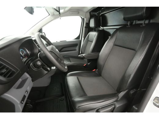 Opel Vivaro-e L2H1 Edition 75 kWh | Snelladen | SOH 90% | Airco | Cruise | Trekhaak | Parkeersens. ActivLease financial lease