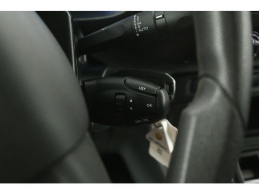 Opel Vivaro-e L2H1 Edition 75 kWh | Snelladen | SOH 90% | Airco | Cruise | Trekhaak | Parkeersens. ActivLease financial lease