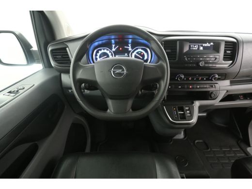 Opel Vivaro-e L2H1 Edition 75 kWh | Snelladen | SOH 90% | Airco | Cruise | Trekhaak | Parkeersens. ActivLease financial lease