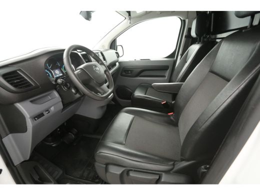Opel Vivaro-e L2H1 Edition 75 kWh | Snelladen | SOH 90% | Airco | Cruise | Trekhaak | Parkeersens. ActivLease financial lease