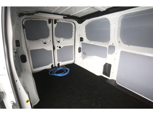 Opel Vivaro-e L2H1 Edition 75 kWh | Snelladen | SOH 90% | Airco | Cruise | Trekhaak | Parkeersens. ActivLease financial lease