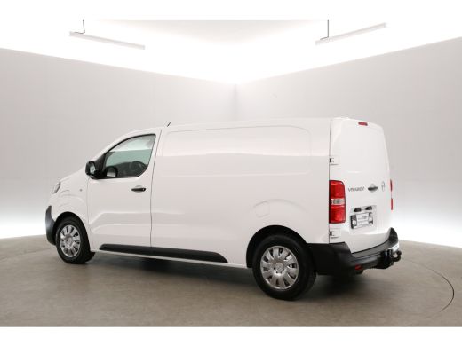Opel Vivaro-e L2H1 Edition 75 kWh | Snelladen | SOH 90% | Airco | Cruise | Trekhaak | Parkeersens. ActivLease financial lease