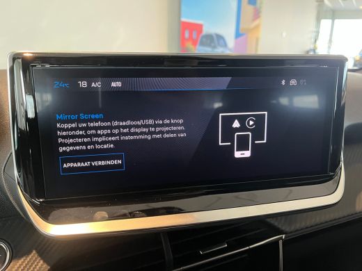 Peugeot 2008 1.2 Hybrid 145 Allure VOORRAAD ACTIE | 8 JAAR GARANTIE | Airco (automatisch) | Apple Carplay/Andr... ActivLease financial lease