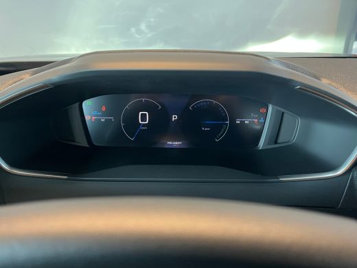 Peugeot 2008 1.2 Hybrid 145 Allure VOORRAAD ACTIE | 8 JAAR GARANTIE | Airco (automatisch) | Apple Carplay/Andr... ActivLease financial lease