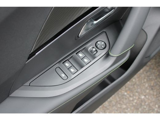 Peugeot 2008 GT, (2025-H0) | Active Safety Brake met camera en radar (automatisch noodremsysteem) met Distance... ActivLease financial lease