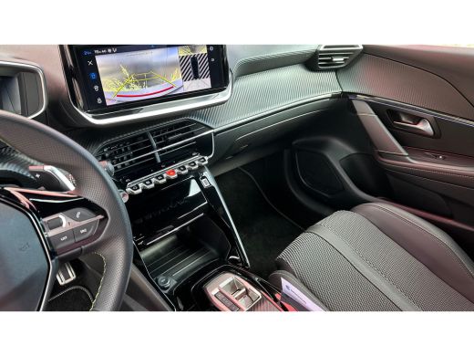 Peugeot 208 1.2 Hybrid 145 e-DCS6 GT | Navigatie | Carplay | Adaptieve Cruise | Camera | | Achteruitrijcamera... ActivLease financial lease