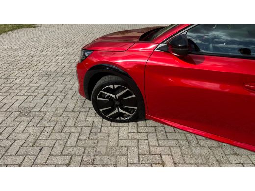 Peugeot 208 1.2 Hybrid 145 e-DCS6 GT | Navigatie | Carplay | Adaptieve Cruise | Camera | | Achteruitrijcamera... ActivLease financial lease
