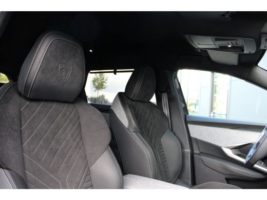 Peugeot 5008 1.6 Plug-in Hybrid 195 GT | Automaat | Luxe stoelen | Massage | Trekhaak | All season | NL auto |... ActivLease financial lease