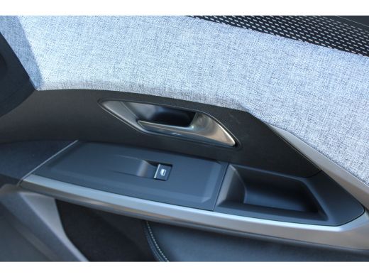 Peugeot 5008 1.6 Plug-in Hybrid 195 GT | Automaat | Luxe stoelen | Massage | Trekhaak | All season | NL auto |... ActivLease financial lease