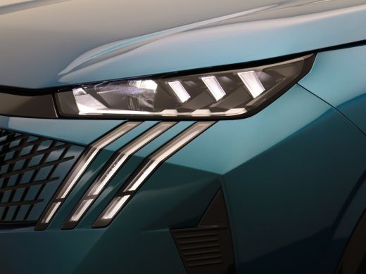 Peugeot e-3008 GT 73 kWh Panoramadak | 360 Graden Camera | Adaptieve Cruise Control | Drive Assist | Lederen Bek... ActivLease financial lease
