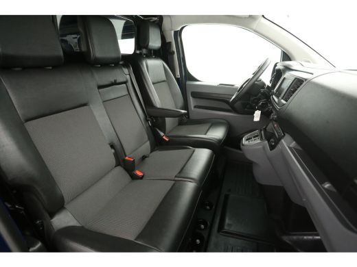 Peugeot e-Expert Standard Pro 75 kWh L2H1 | Snelladen | SOH 96% | Airco | Cruise | Camera | Carplay | 3 Zits | 2xS... ActivLease financial lease