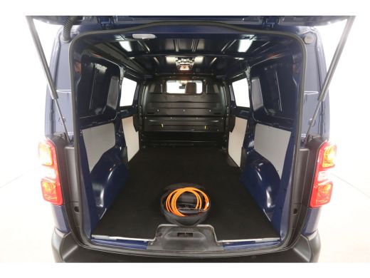Peugeot e-Expert Standard Pro 75 kWh L2H1 | Snelladen | SOH 96% | Airco | Cruise | Camera | Carplay | 3 Zits | 2xS... ActivLease financial lease