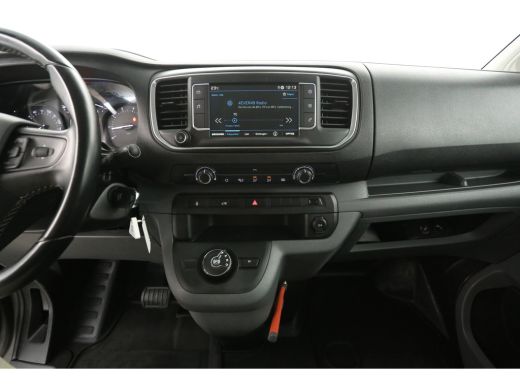 Peugeot Expert 2.0 BlueHDI 145PK L2H1 | Automaat | Airco | Cruise | Camera | Carplay | Parkeersens. ActivLease financial lease