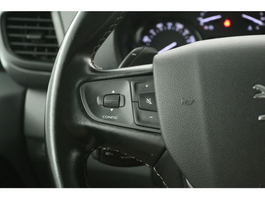 Peugeot Expert 2.0 BlueHDI 145PK L2H1 | Automaat | Airco | Cruise | Camera | Carplay | Parkeersens. ActivLease financial lease