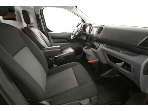 Peugeot Expert 2.0 BlueHDI 145PK L2H1 | Automaat | Airco | Cruise | Camera | Carplay | Parkeersens. ActivLease financial lease