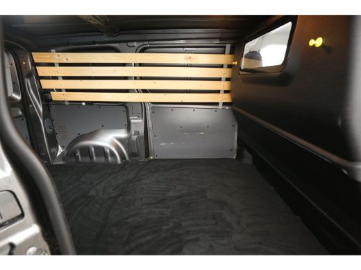 Peugeot Expert 2.0 BlueHDI 145PK L2H1 | Automaat | Airco | Cruise | Camera | Carplay | Parkeersens. ActivLease financial lease