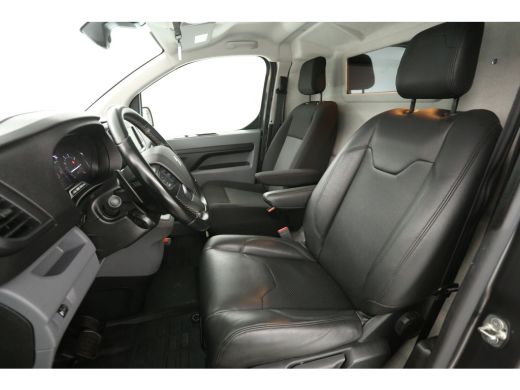 Peugeot Expert 2.0 BlueHDI 145PK L2H1 | Automaat | Airco | Cruise | Camera | Carplay | Parkeersens. ActivLease financial lease