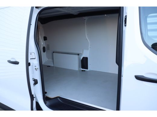 Peugeot Expert 2.0 BLUEHDI 145PK L3H1 AUTOMAAT / NAVI / AIRCO / LED / PDC / CAMERA / BPM VRIJ / BETIMMERING / WI... ActivLease financial lease