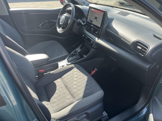 Toyota Yaris 1.5 Hybrid 115 Dynamic | Comfort pack | Navigatie | CarPlay ActivLease financial lease