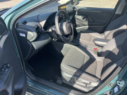 Toyota Yaris 1.5 Hybrid 115 Dynamic | Comfort pack | Navigatie | CarPlay ActivLease financial lease