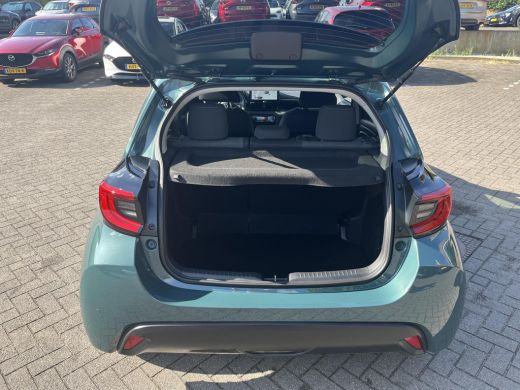 Toyota Yaris 1.5 Hybrid 115 Dynamic | Comfort pack | Navigatie | CarPlay ActivLease financial lease
