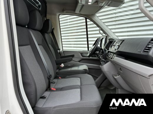 Volkswagen Crafter 30 2.0 TDI L3H2 Cruise Camera Carplay Trekhaak Voorruitverwarming ActivLease financial lease