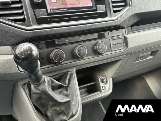 Volkswagen Crafter 30 2.0 TDI L3H2 Cruise Camera Carplay Trekhaak Voorruitverwarming ActivLease financial lease