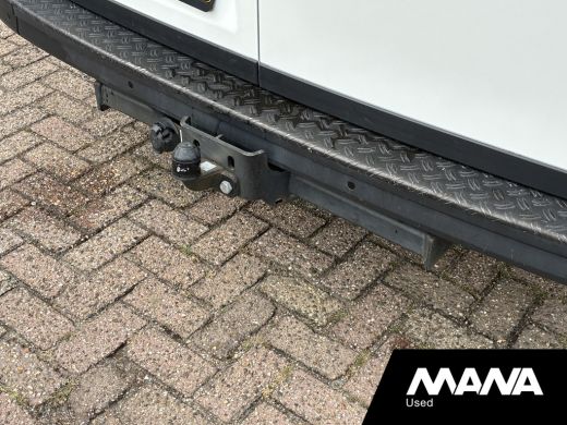 Volkswagen Crafter 30 2.0 TDI L3H2 Cruise Camera Carplay Trekhaak Voorruitverwarming ActivLease financial lease