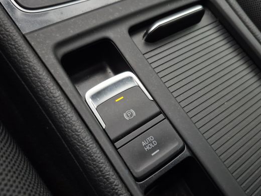 Volkswagen e-Golf E-DITION | 91,25% SoH | Warmtepomp | LED | Adaptieve CC | Parkeersensoren | Full map navigatie | ... ActivLease financial lease