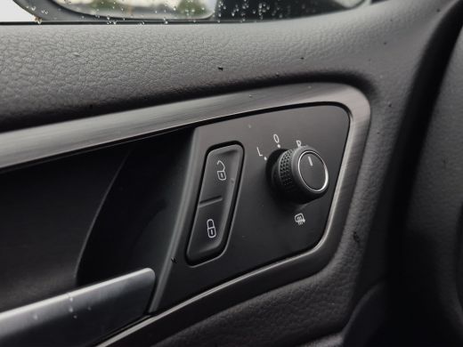 Volkswagen e-Golf E-DITION | 91,25% SoH | Warmtepomp | LED | Adaptieve CC | Parkeersensoren | Full map navigatie | ... ActivLease financial lease