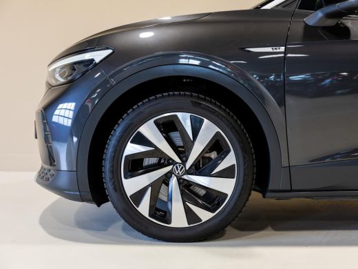 Volkswagen ID.4 First 77 kWh SOH 92% / 204pk / Warmtepomp / Stoelverwarming / Achteruitrij camera / ActivLease financial lease