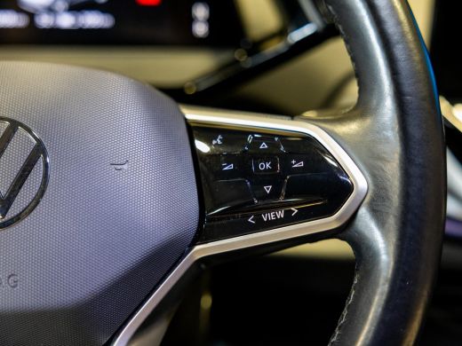 Volkswagen ID.4 First 77 kWh SOH 92% / 204pk / Warmtepomp / Stoelverwarming / Achteruitrij camera / ActivLease financial lease
