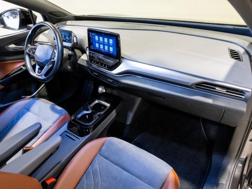 Volkswagen ID.4 First 77 kWh SOH 92% / 204pk / Warmtepomp / Stoelverwarming / Achteruitrij camera / ActivLease financial lease