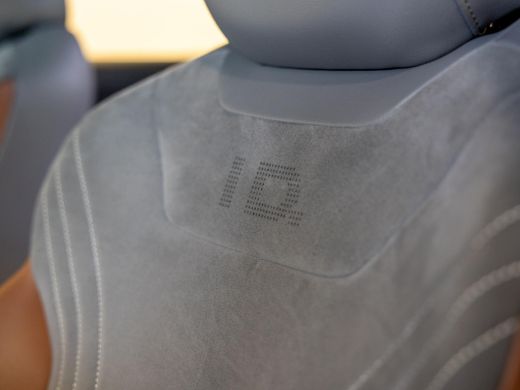 Volkswagen ID.4 First 77 kWh SOH 92% / 204pk / Warmtepomp / Stoelverwarming / Achteruitrij camera / ActivLease financial lease