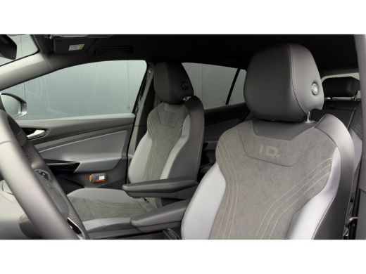 Volkswagen ID.4 Pro Limited Edition 77 kWh Trekhaak | Apple Carplay | Camera | ActivLease financial lease