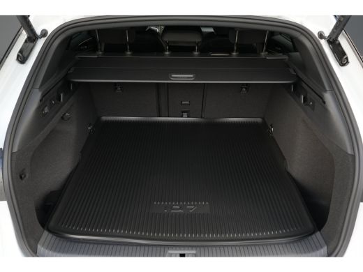 Volkswagen ID.7 Limited Edition Plus | Koplampverlichting LED Matrix (IQ.Light) | Sfeerverlichting interieur (30 ... ActivLease financial lease