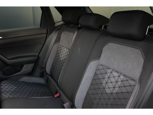 Volkswagen Polo 1.0 TSI 95pk R-Line Edition | Panoramadak | Camera | Parkeerhulp | Carplay |  | Adaptive Cruise | ActivLease financial lease